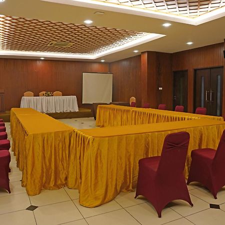 Arinas Hotel Bandar Lampung Eksteriør billede