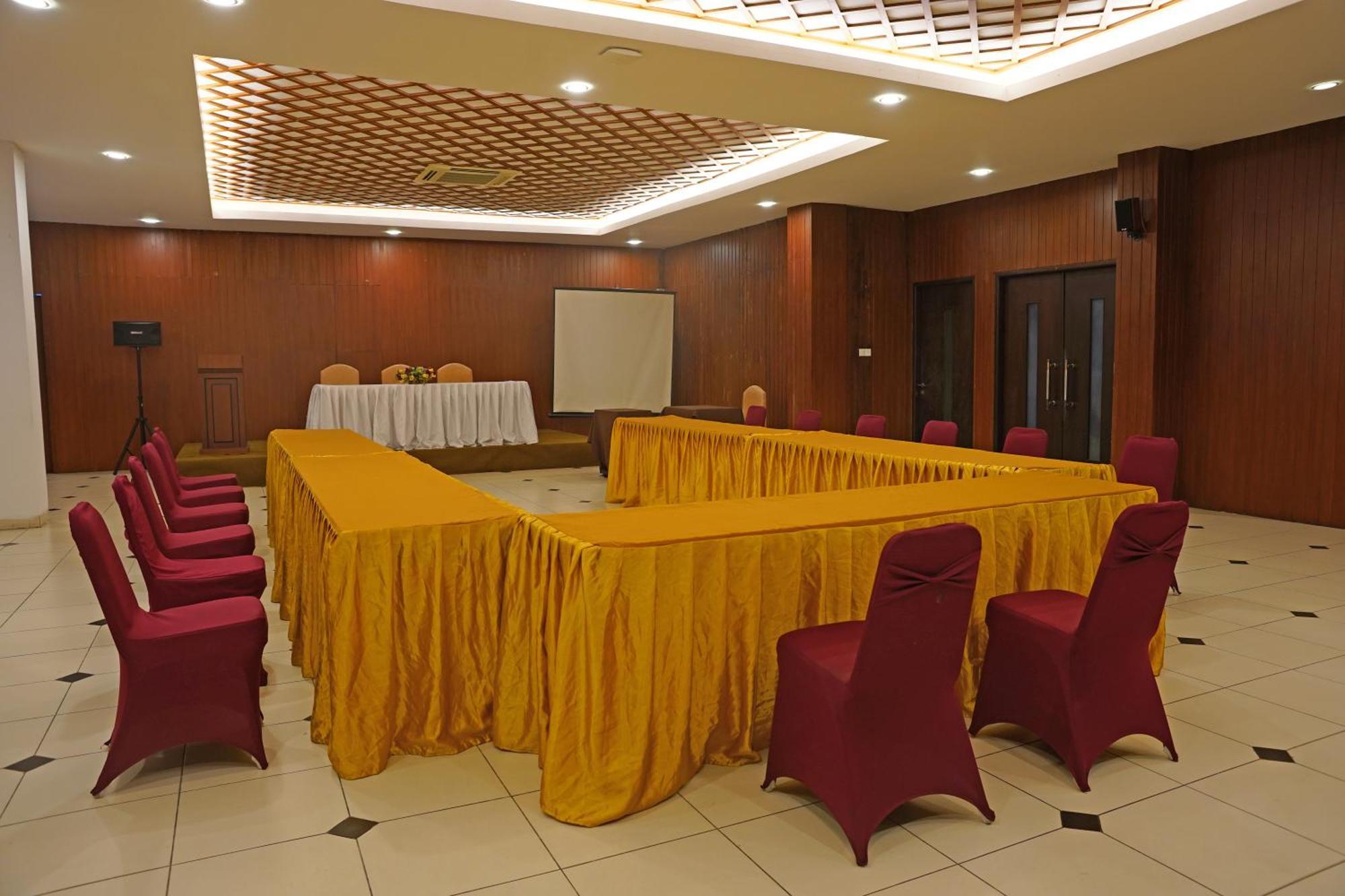 Arinas Hotel Bandar Lampung Eksteriør billede