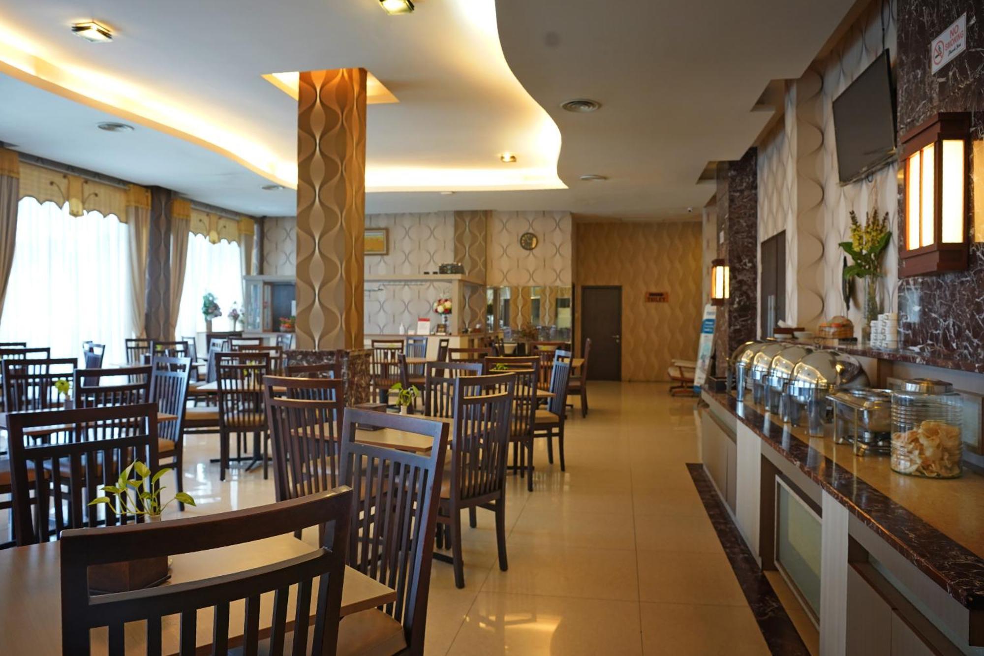 Arinas Hotel Bandar Lampung Eksteriør billede